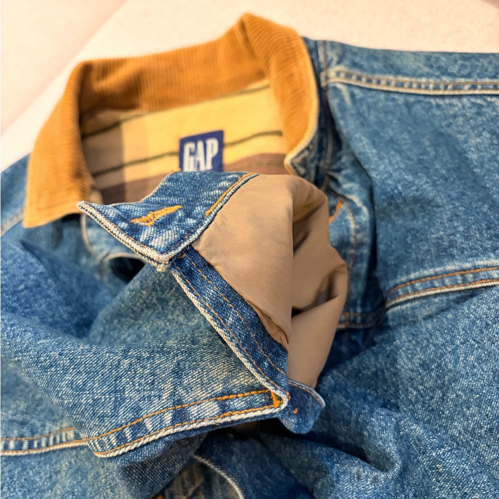 GAP Blue Denim Jacket with Tan Corduroy Collar - Picture 5 of 7